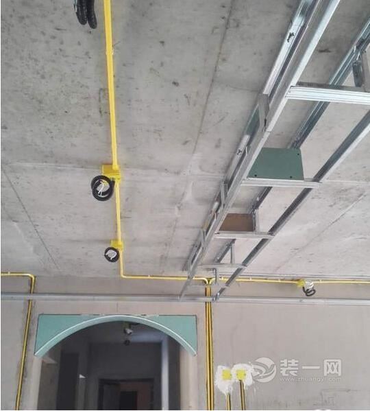 天花板装修施工要点 木工吊顶施工验收
